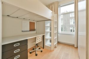furnished and unfurnished apartments for students 