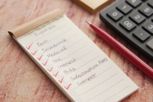 Smart Tips on Managing Expenses as a Student